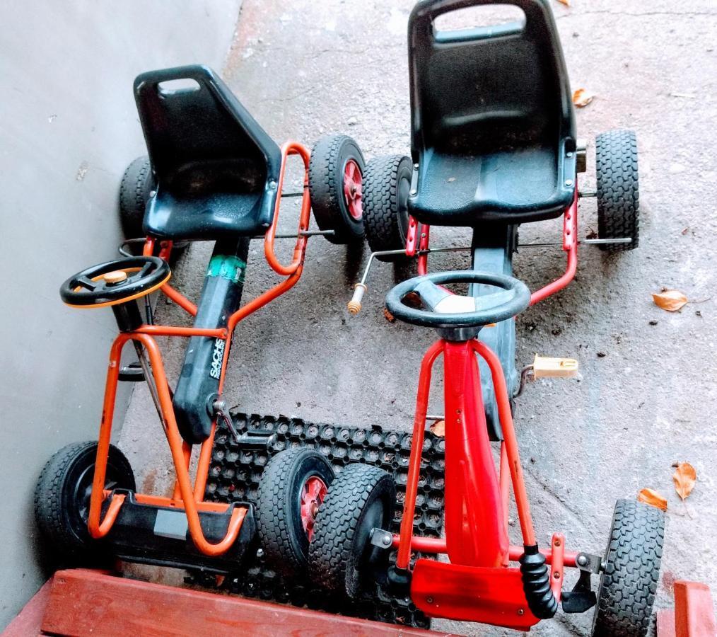 Ow Wilk - Pokoje I Domki Z Aneksami Kuchennymi, Parking, Plac Zabaw ウェバ エクステリア 写真
